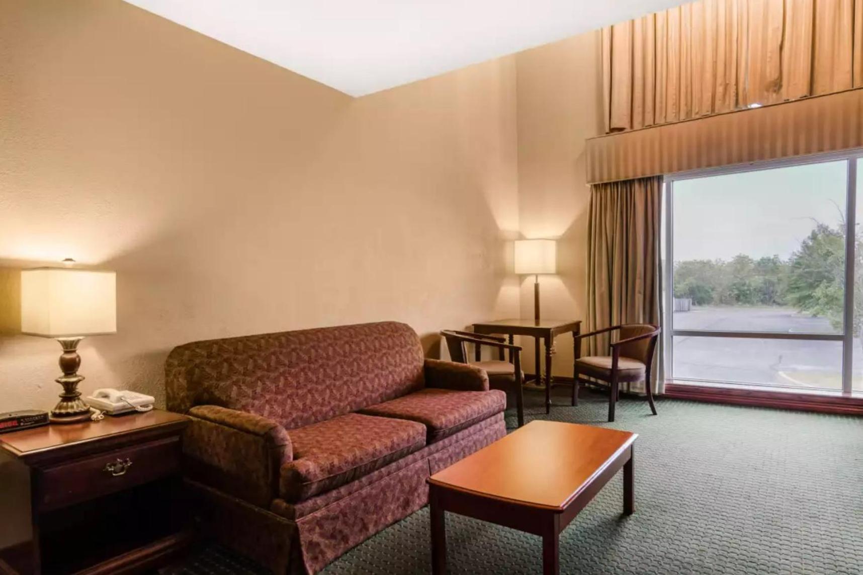 Precious Hotel Carthage Exterior photo