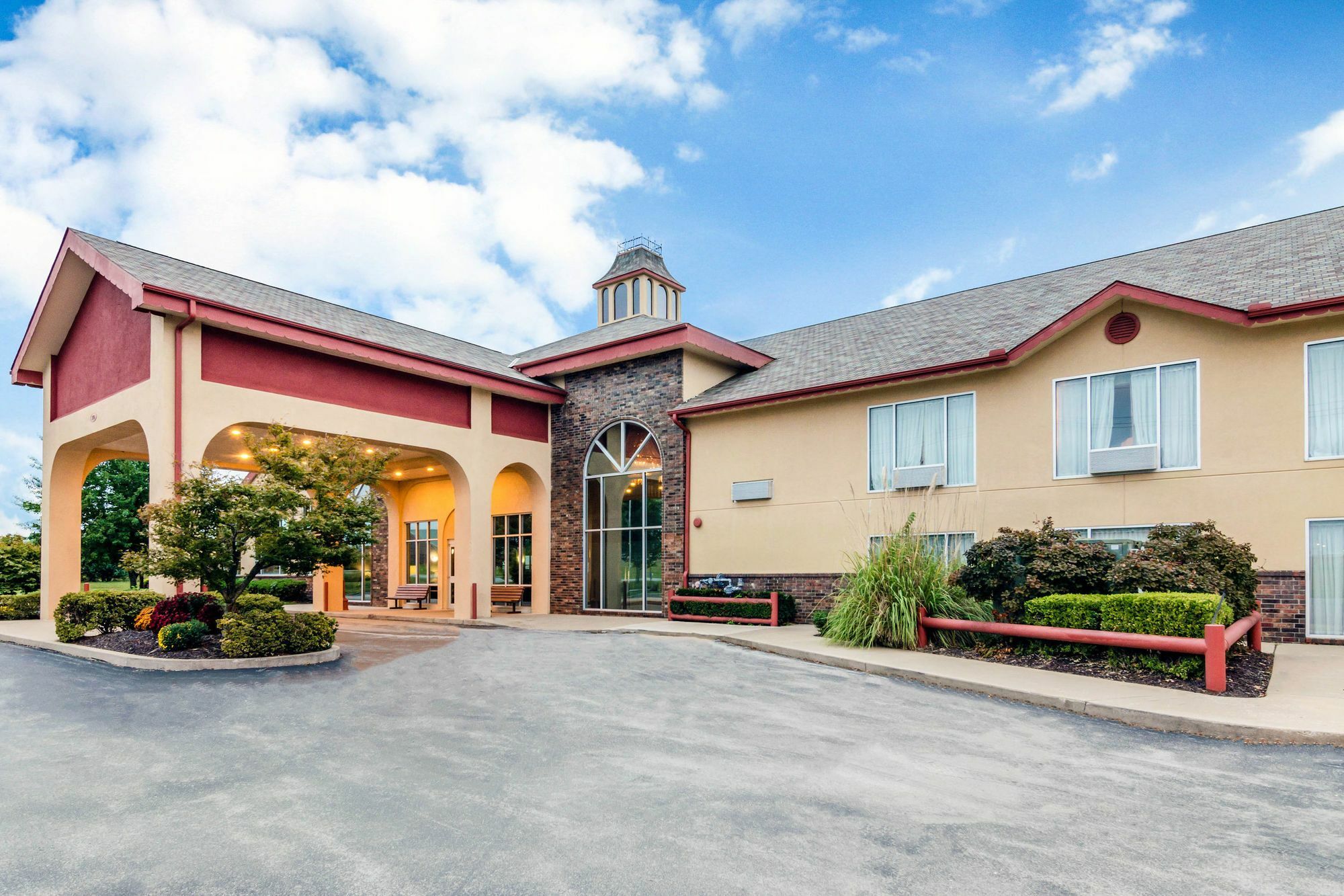 Precious Hotel Carthage Exterior photo